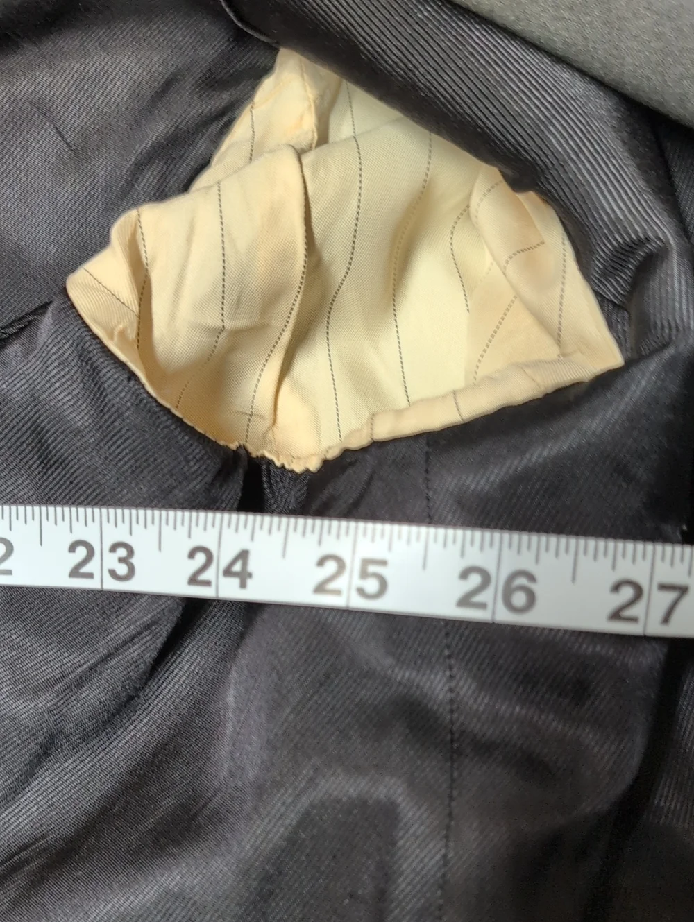 Giorgio Bissoni Black Men's Tuxedo ( 44R x 40x 29)